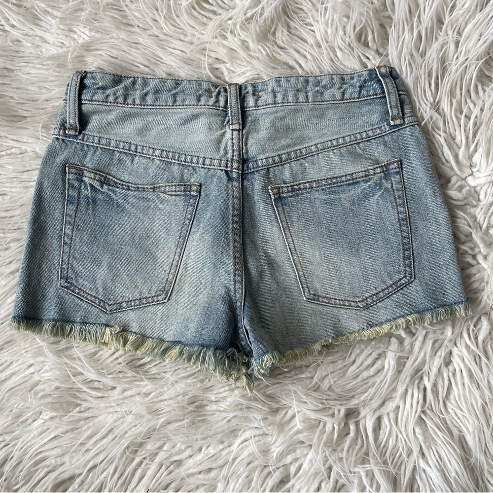 Free People Rock Denim Uptown Camp Blue Mid Rise Cut Off Jean Shorts EUC Size 27 - Picture 3 of 8